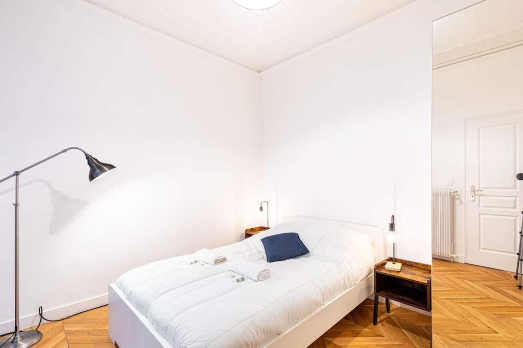 Spacieux A Deux Pas De Notre-dame Appartement *