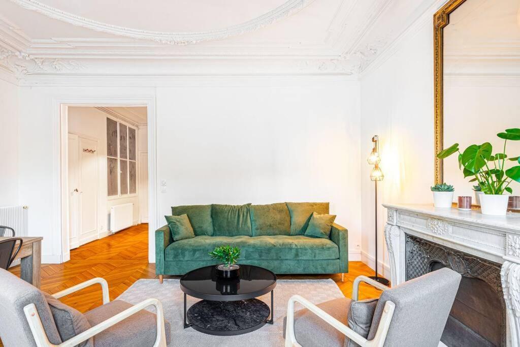 Spacieux A Deux Pas De Notre-dame Appartement